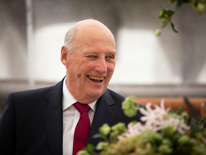 Kong Harald under lunsjen i Presidentpalasset. Foto: Tom Hansen, Hansenfoto.no