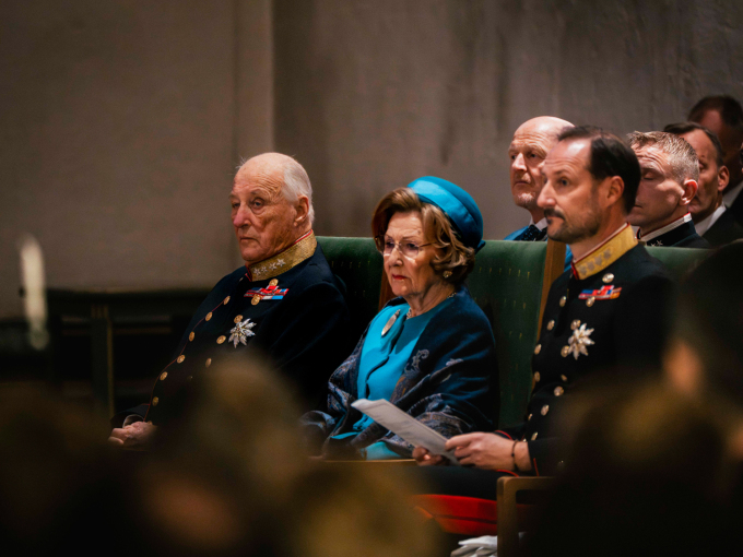 Kongen, Dronningen og Kronprinsen var til stede ved den høytidelige gudstjenesten i en fullsatt domkirke. Foto: Ola Vatn, Det kongelige hoff