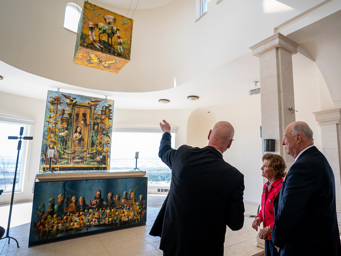 Den evangelisk-lutherske kirken i Bethany er utsmykket av den norske kunstneren Håkon Gullvåg. Foto: Heiko Junge, NTB scanpix