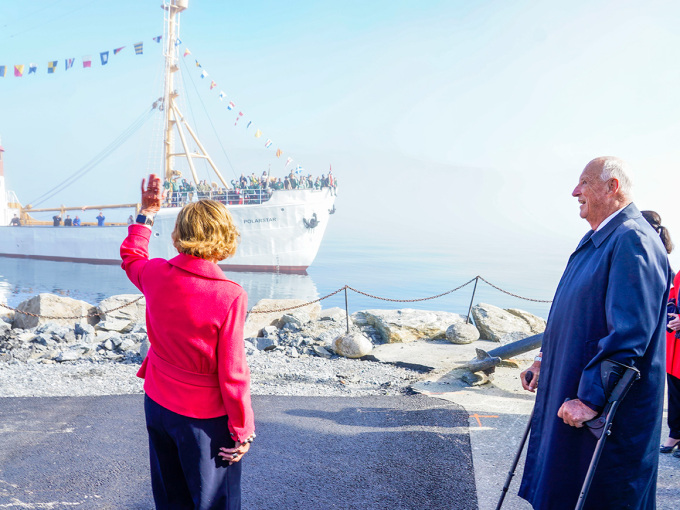 Kongen og Dronninga vitjar Ishavsmuseet på Brandal. Foto: Lise Åserud / NTB
