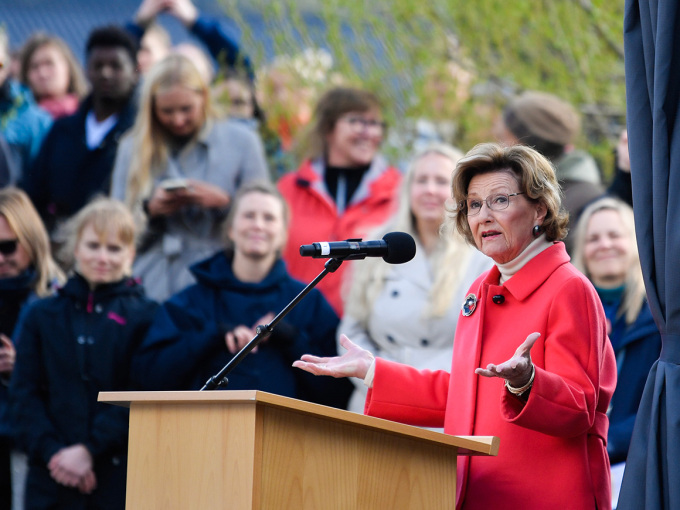 Dronning Sonja taler i Hattfjelldal. Foto: Annika Byrde / NTB
