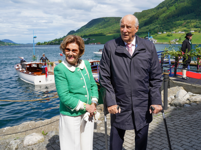 Kongeparet avsluttet besøket i Vindafjord - og fylkesturen til Agder og Rogaland - med et møte med pressen. Foto: Liv Anette Luane, Det kongelige hoff