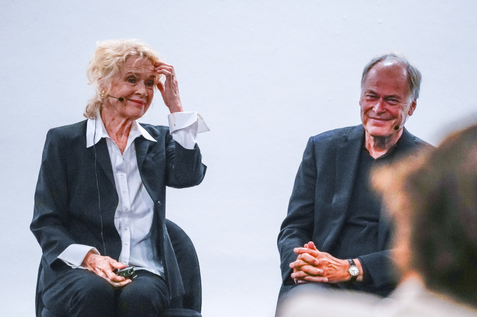 Skuespiller Liv Ullmann i samtale med Tom Remlov i Filmparken på Jar i Bærum. Foto: Jonas Fæste Laksekjøn / NTB