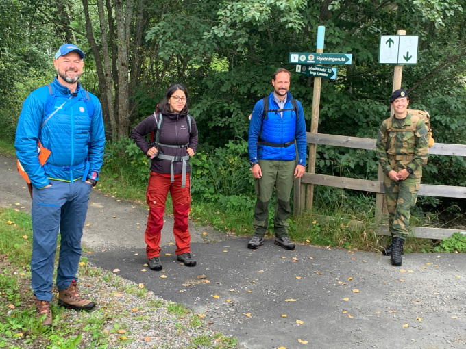 Reisefølget: Dag Terje Klarp Solvang, Ayesha Wolasmal, Kronprins Haakon og Tonje Hagatun Nordengen. Foto: Sven Gj. Gjeruldsen, Det kongelige hoff