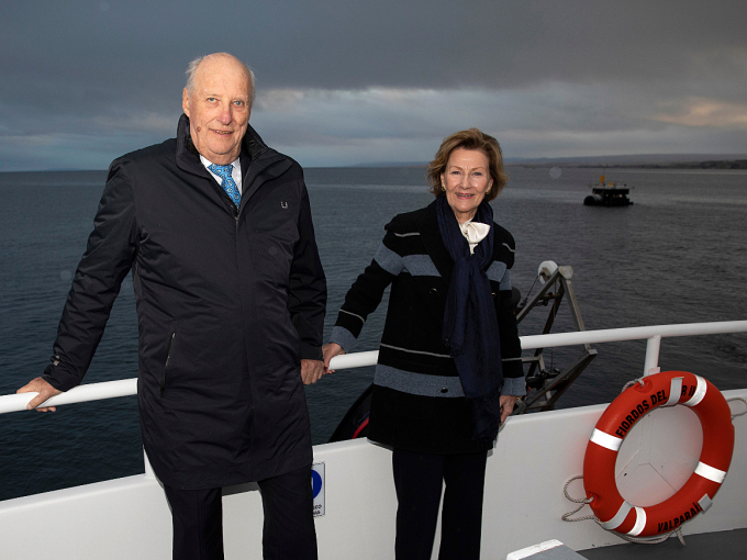 Kongeparet avsluttet programmet i Punta Arenas med en båttur på Magellanstredet. Foto: Tom Hansen, Hansenfoto.no
